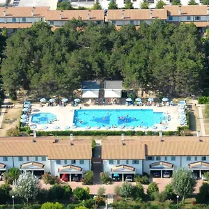 villaggio-ca-del-pino.hotelinveneto.com/